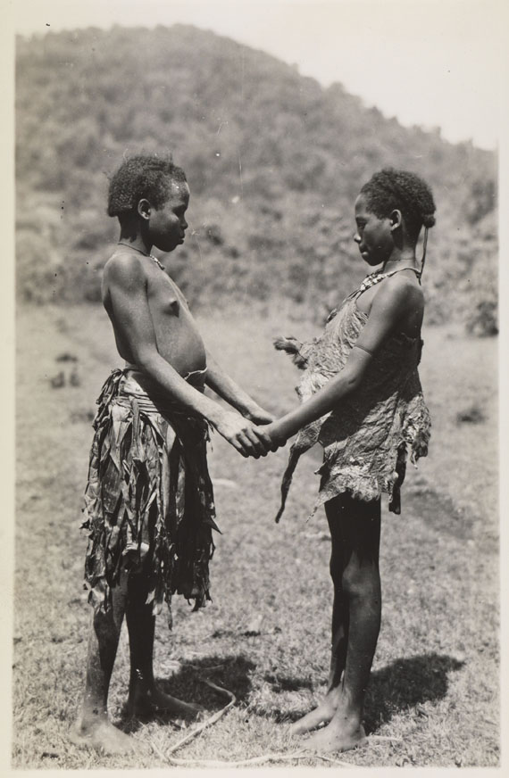  - Sammlung mit ca. 3.000 Orig. Fotografien Abessinien, mit Korrespondenz. - Altre immagini