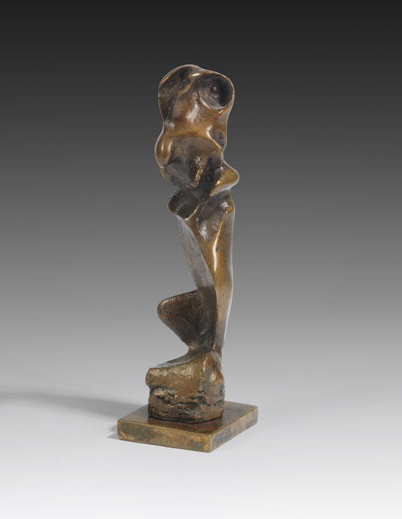 Henry Moore - Standing Girl - Altre immagini