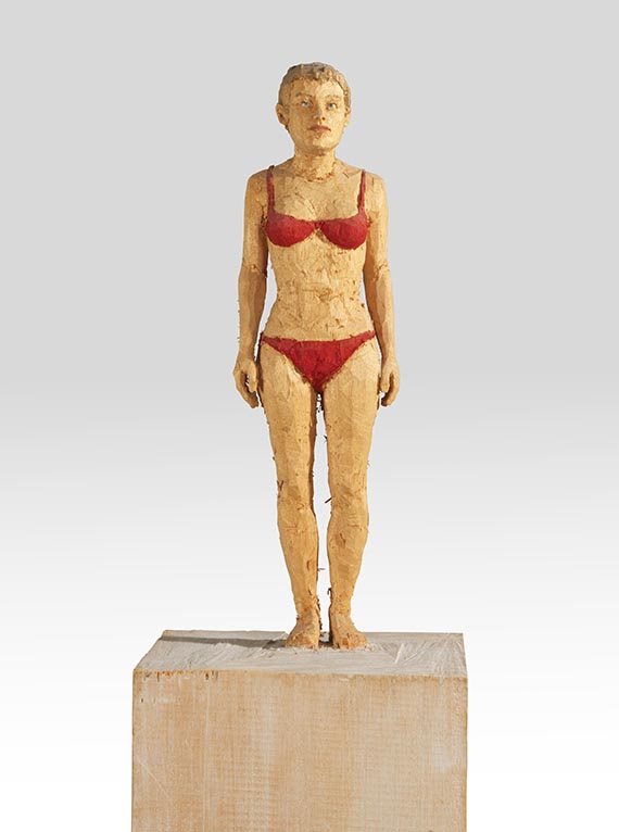 Stephan Balkenhol - Frau in rotem Bikini - Altre immagini