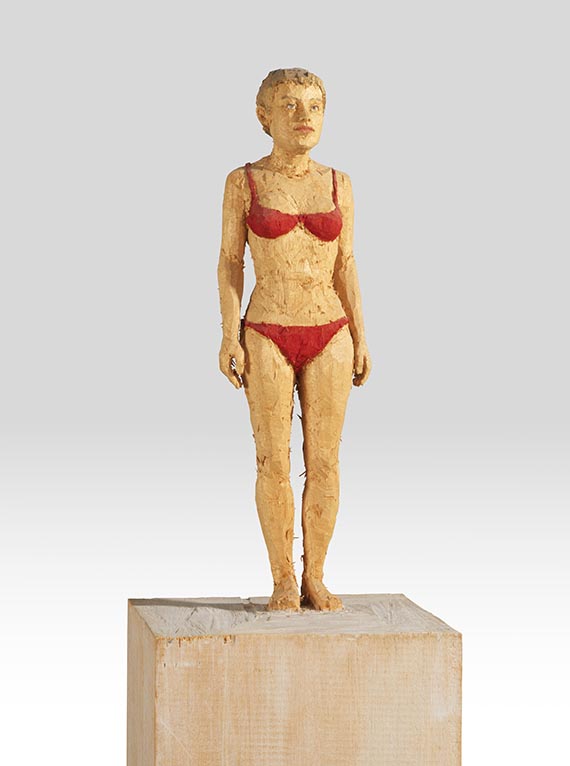 Stephan Balkenhol - Frau in rotem Bikini